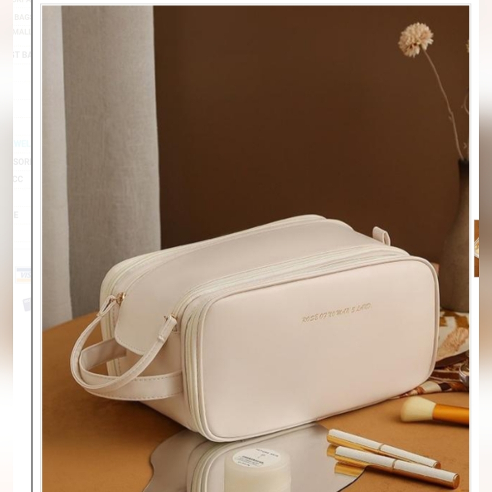 ✨️Sale✨️Faux Leather Travel Makeup Case - Ivory (New/Unused)